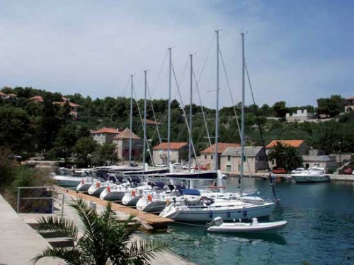 Yachts moored in Rogac bay